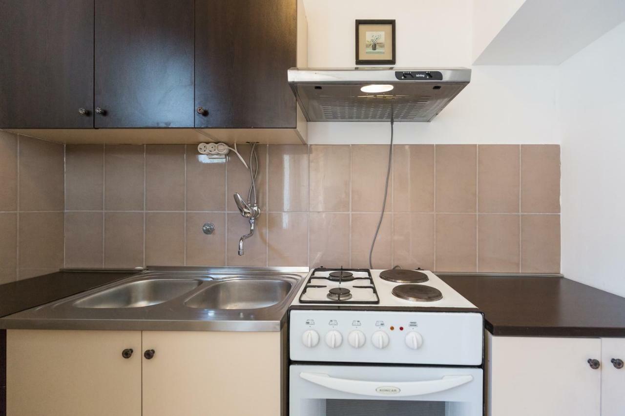 Apartment Old Town Zara Esterno foto